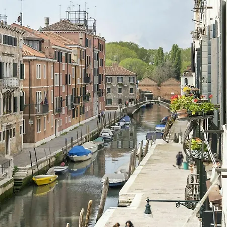Santa Croce Appartement *