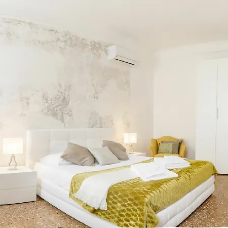 Santa Croce Apartamento *
